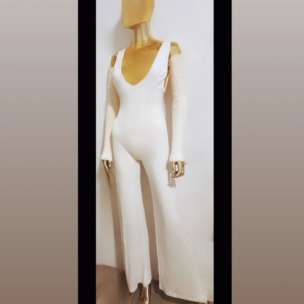 Chic White Wide Leg Jumpsuit